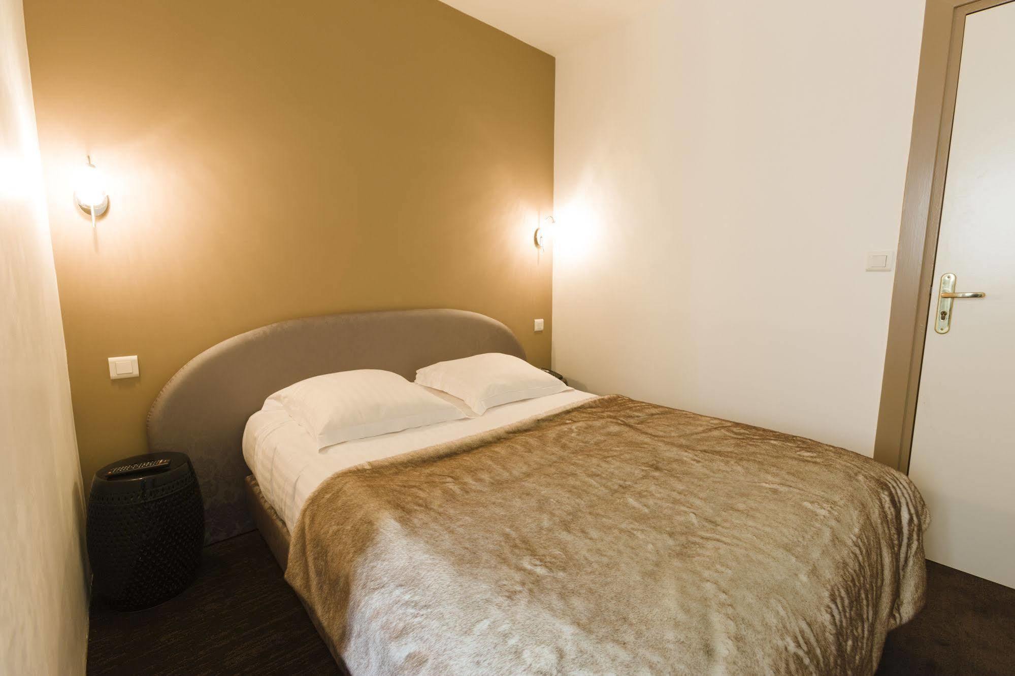 Le Saint Louis Hotell Amiens Eksteriør bilde